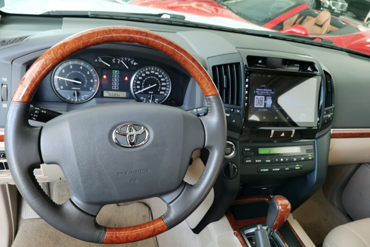 Toyota 2017 #11 Toyota 2017 car image #11