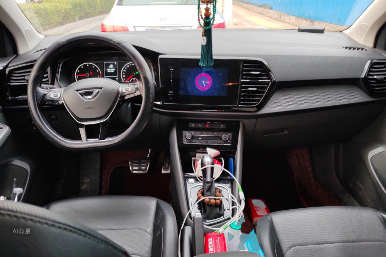 VS5 2019 car image #11