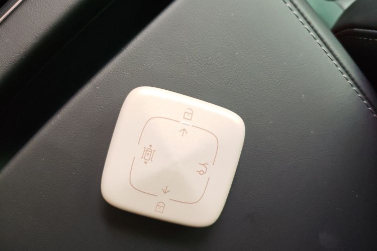 极氪 极氪007 2024 汽车图片 #11