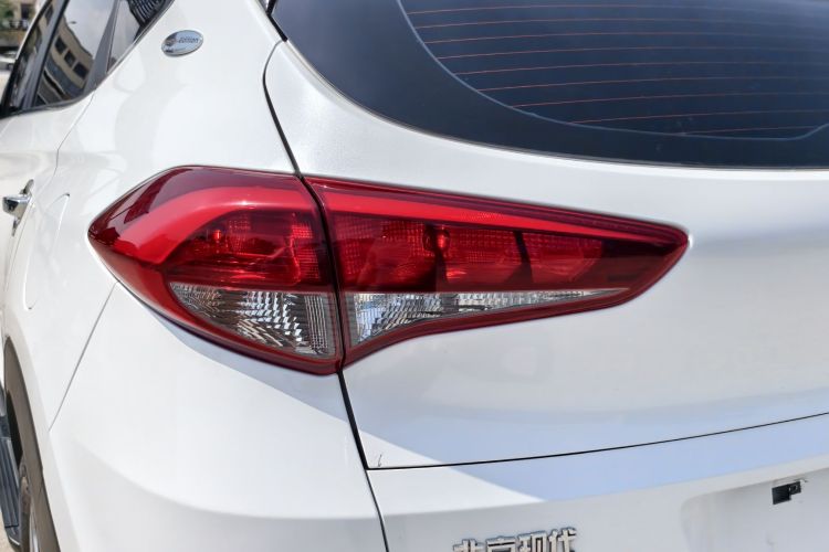 Hyundai Tucson 2017 صورة سيارة #11