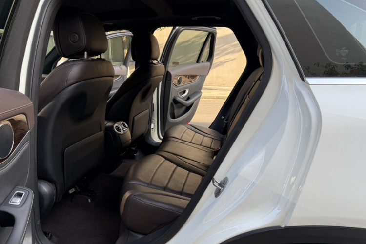 Mercedes-Benz GLC Class 2016 صورة سيارة #11