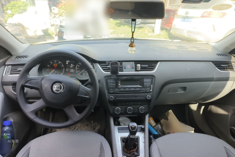 Skoda Octavia 2015 car image #11