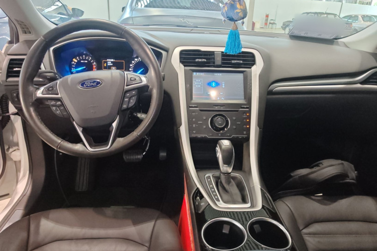 Ford Mondeo 2016 immagine di auto #11