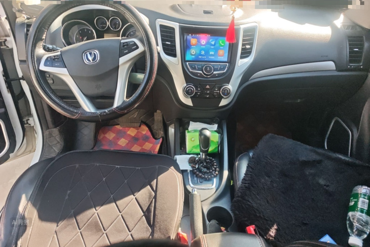 Changan CS35 2016 car image #11