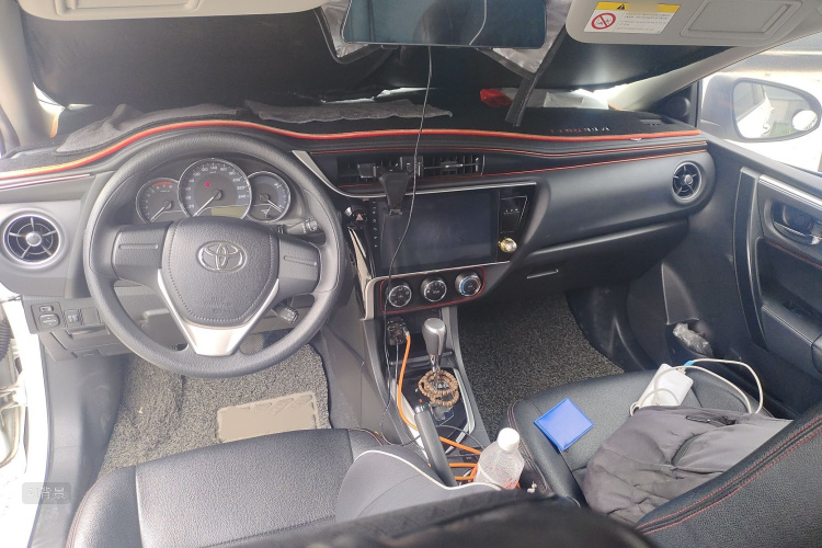 Corolla 2018 immagine di auto #11