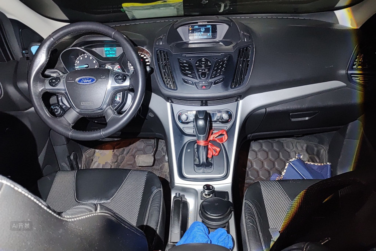 Ford Kuga 2013 immagine di auto #11