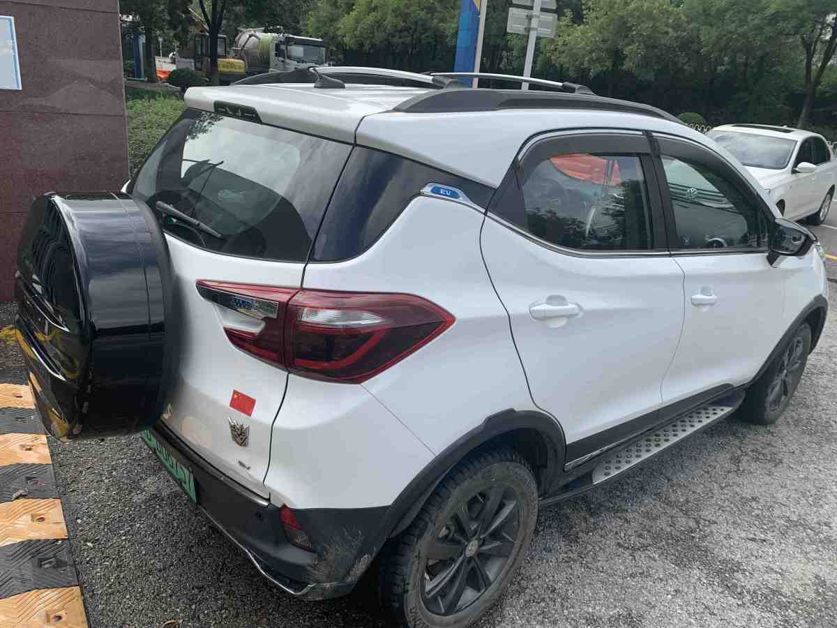 BYD Yuan New Energy 2018 car image #11