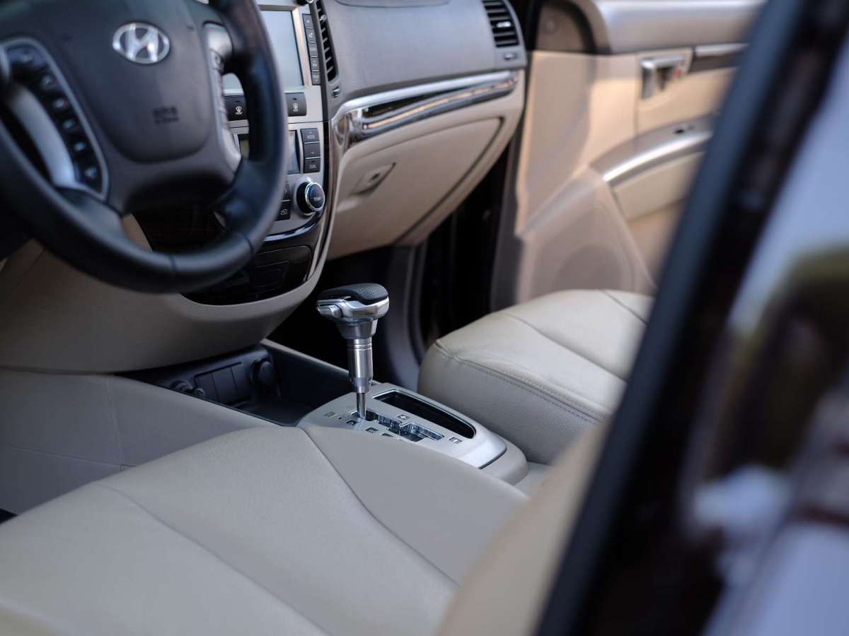 Hyundai Santa Fe Classic 2011 immagine di auto #11