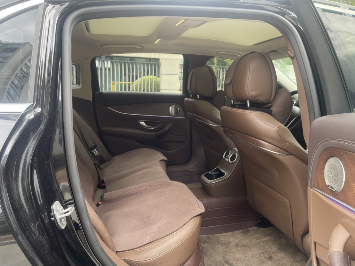 Mercedes-Benz E Class New Energy 2022 car image #11