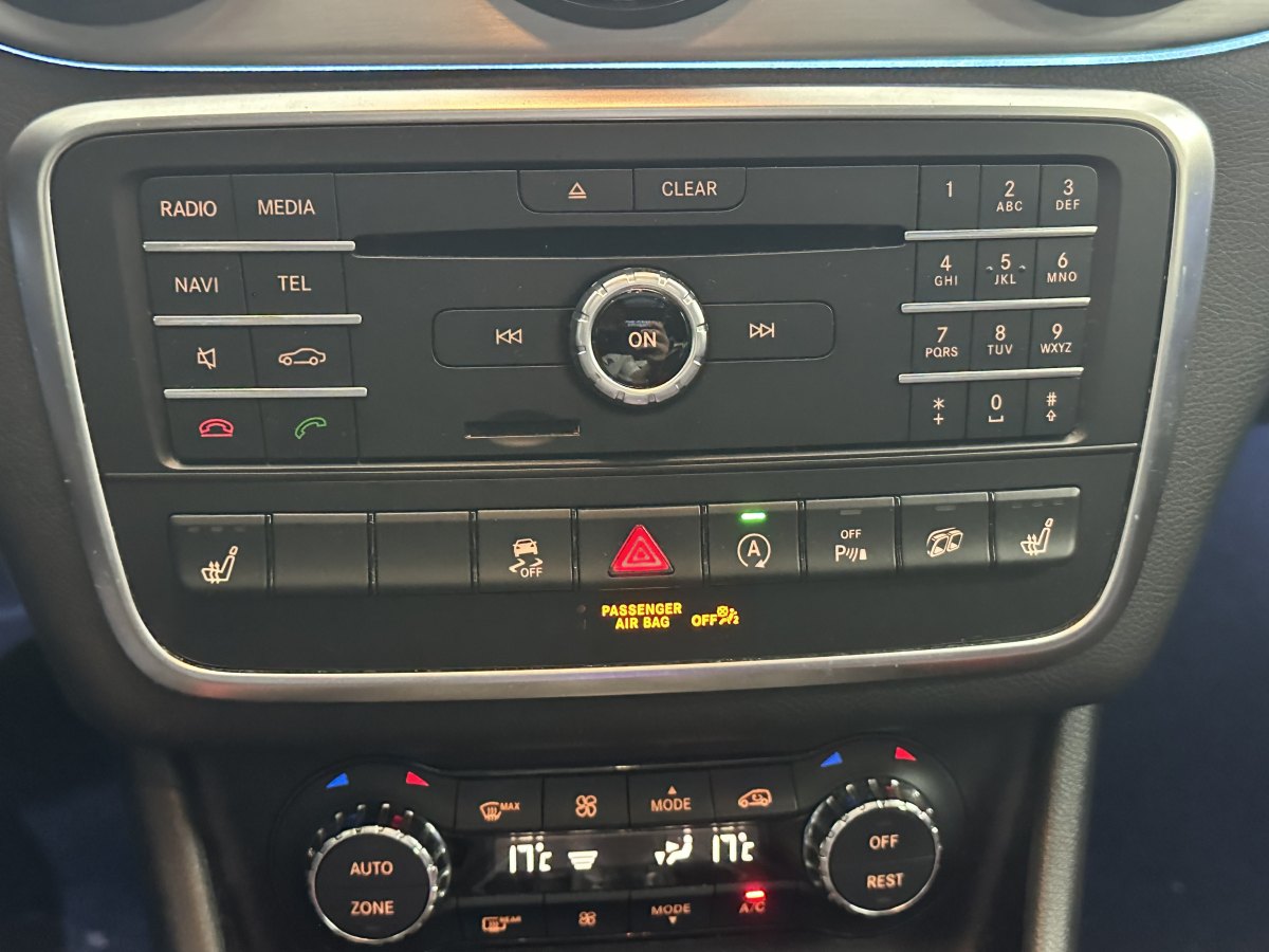 Mercedes-Benz GLA AMG 2016 car image #11