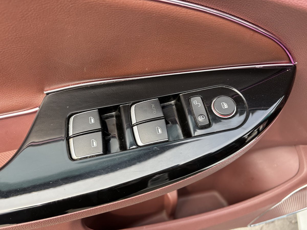 BYD SuRui 2017 #11 BYD SuRui 2017 car image #11