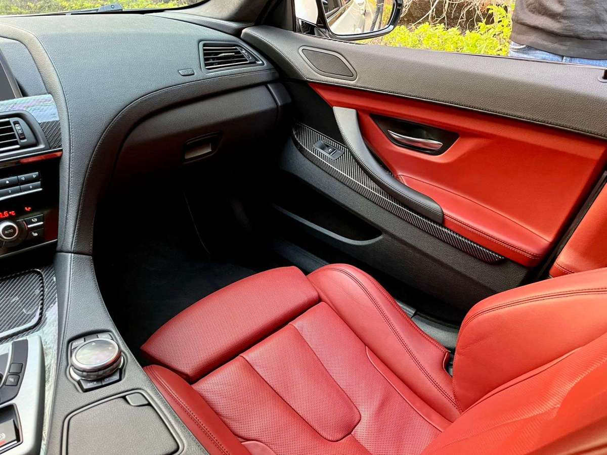 BMW M6 2015 car image #11