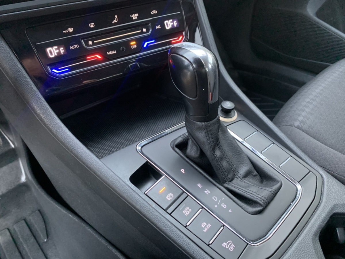 Volkswagen Bora Pure Electric 2021 #11 Volkswagen Bora Pure Electric 2021 صورة سيارة #11