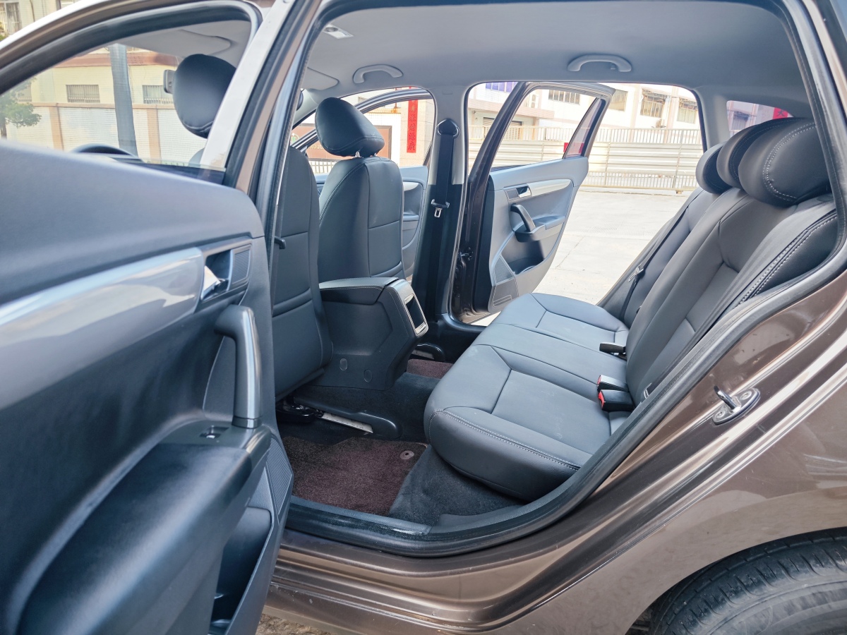 Volkswagen Gran Lavida 2013 immagine di auto #11