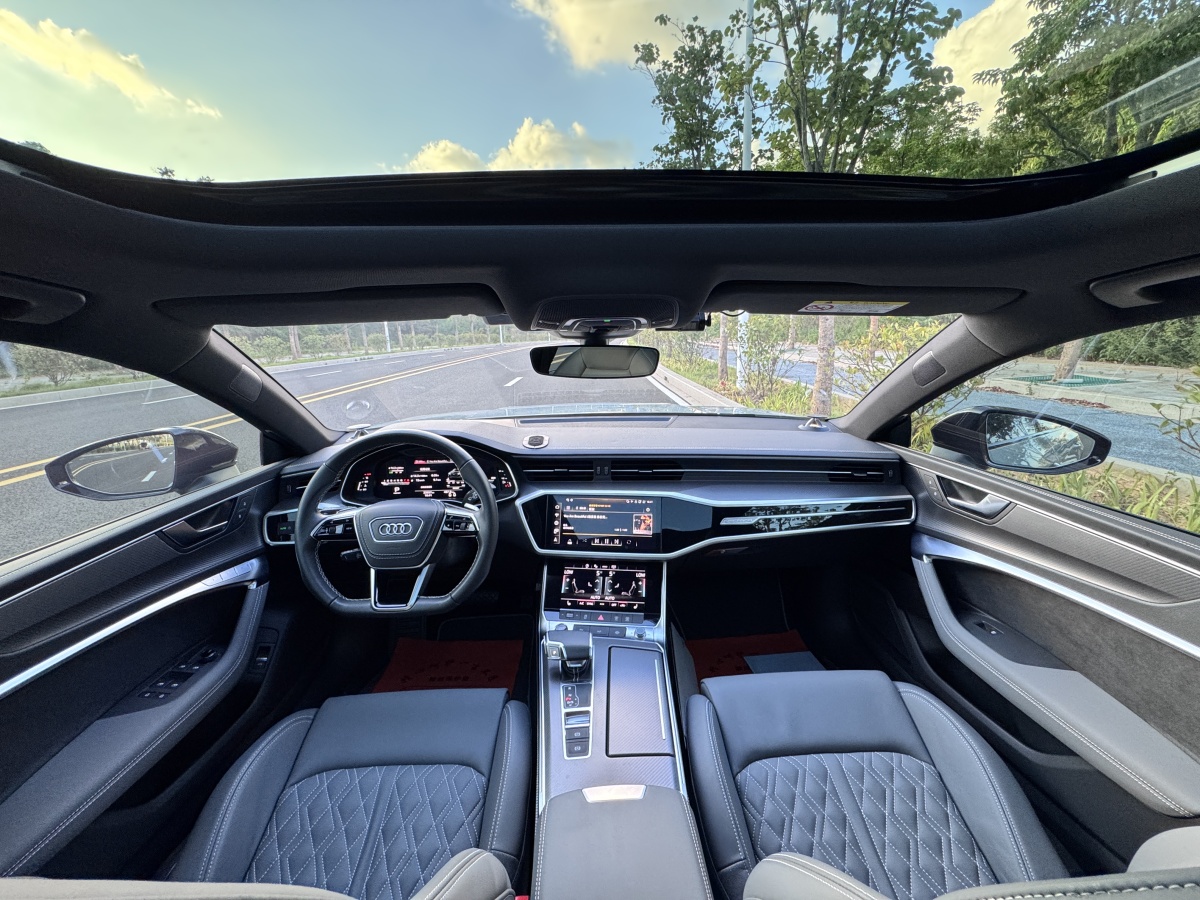 Audi A7L 2024 car image #11