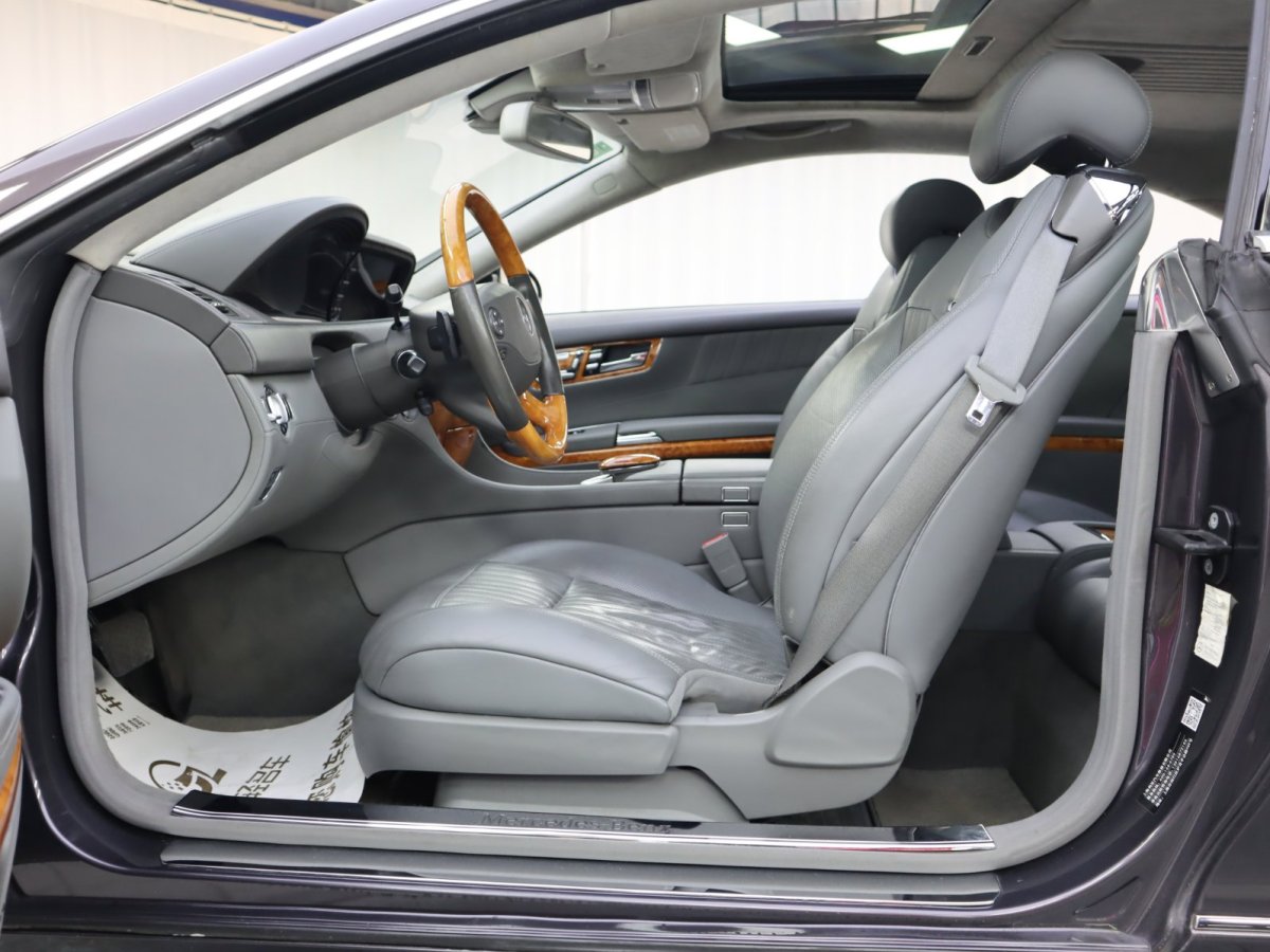 Mercedes-Benz CL Class 2009 car image #11