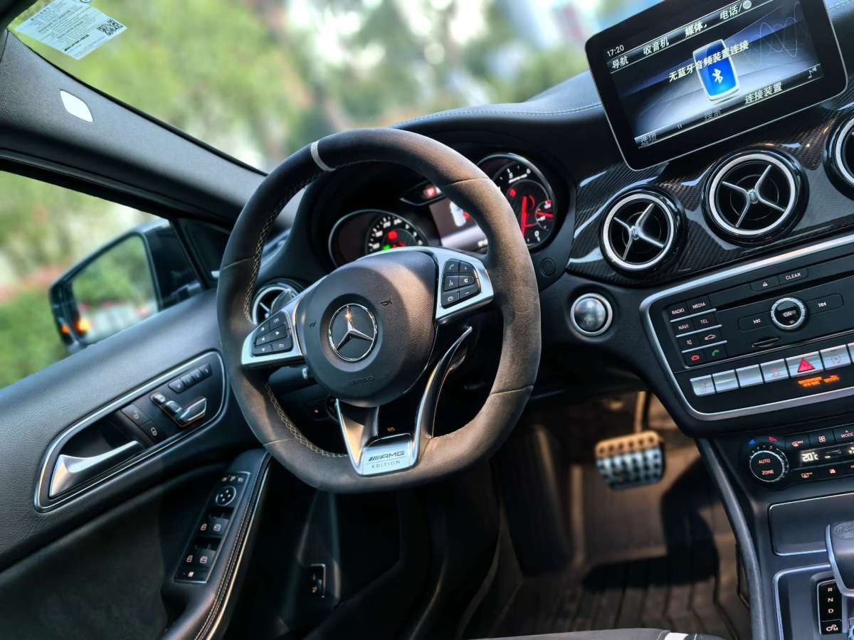 Mercedes-Benz GLA AMG 2019 #11 Mercedes-Benz GLA AMG 2019 car image #11