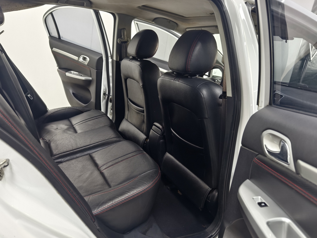 Great Wall C50 2014 car image #11