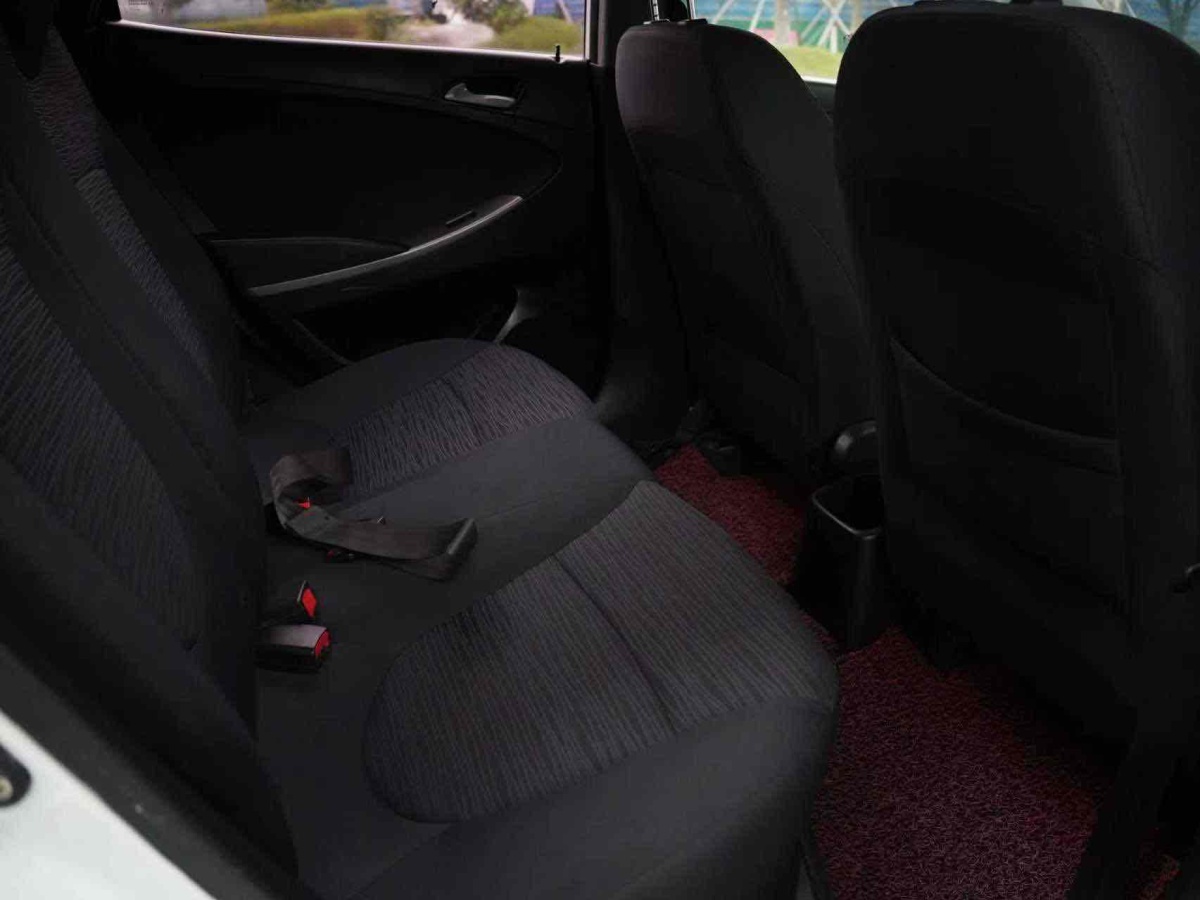 Hyundai Reina Hatchback 2017 #11 Hyundai Reina Hatchback 2017 imagen de coche #11