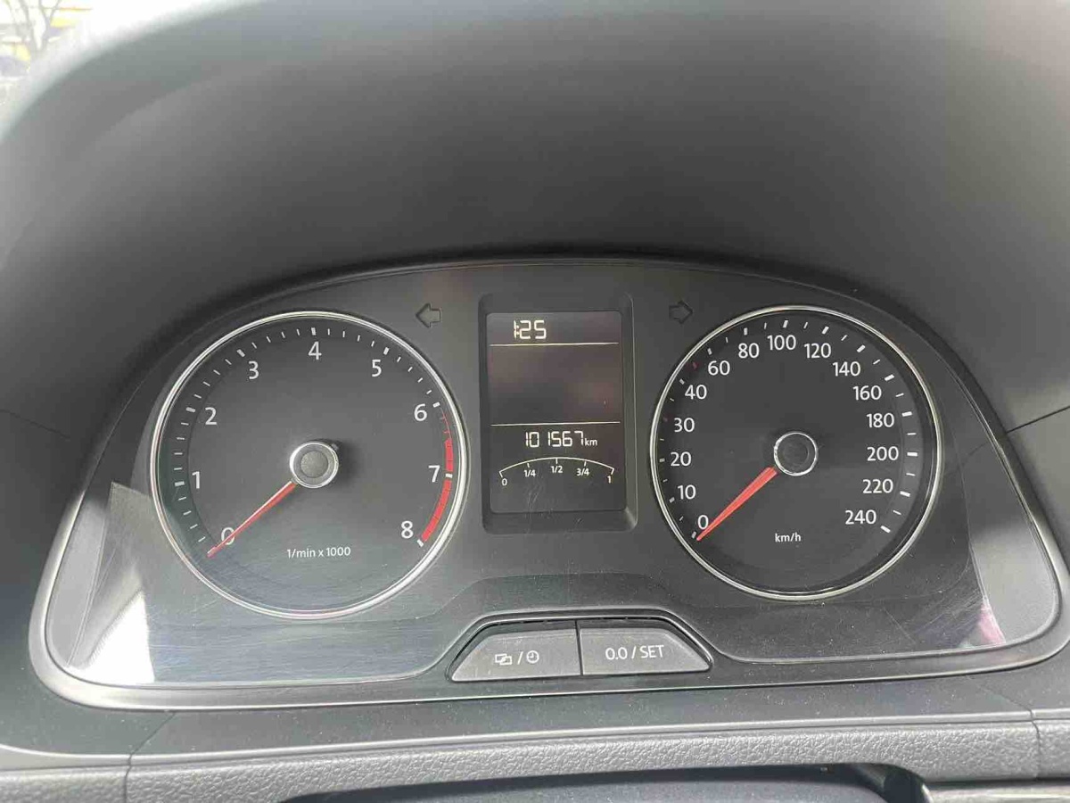 Volkswagen Cross Lavida 2014 immagine di auto #11