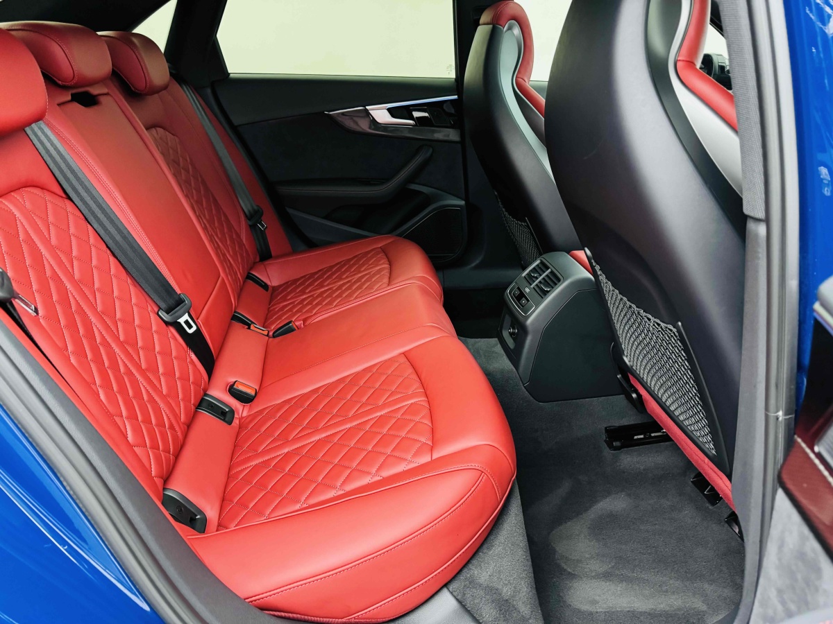 Audi S4 2023 car image #11