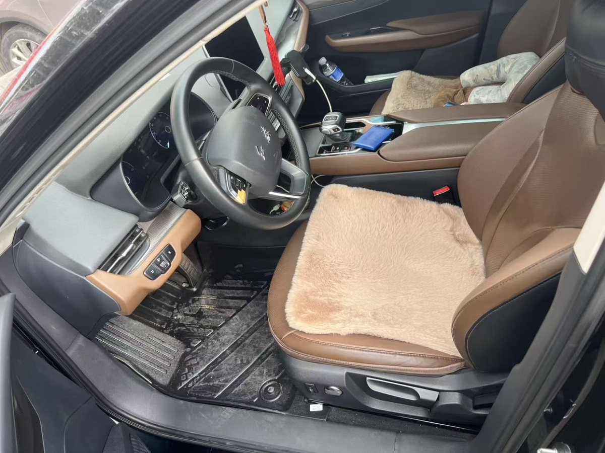 HongQi E-QM5 2021 car image #11