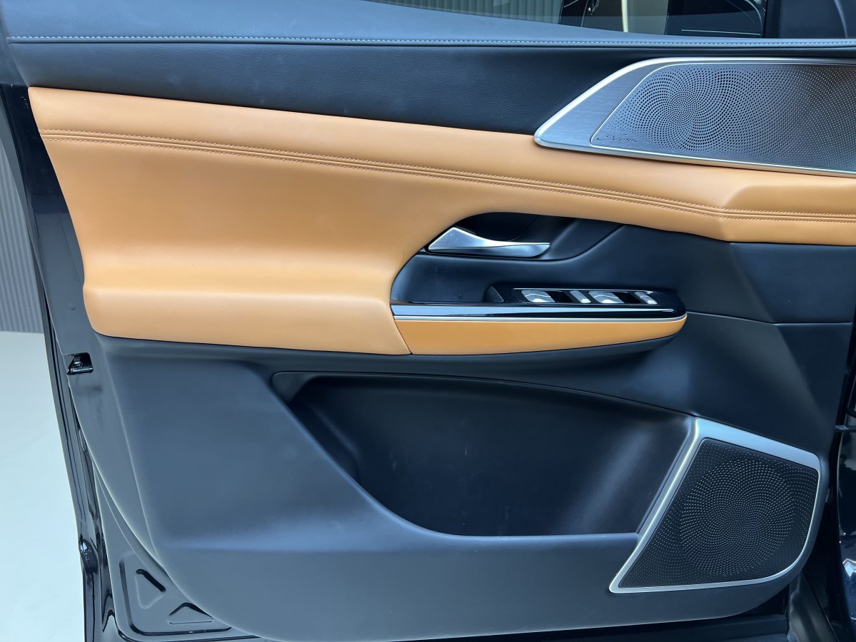 Xpeng G9 2024 immagine di auto #11