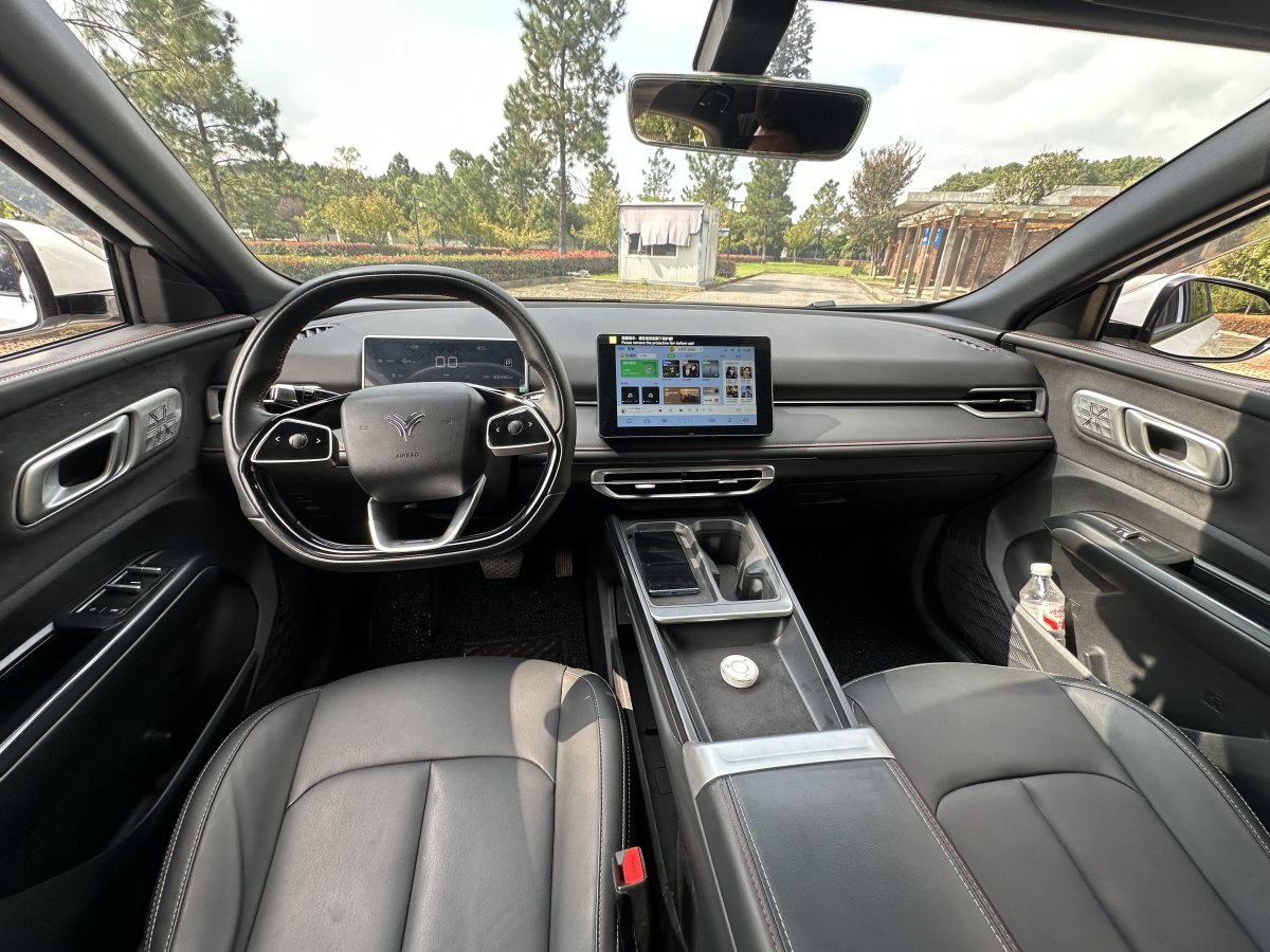 哪吒汽车 哪吒X 2024 汽车图片 #11