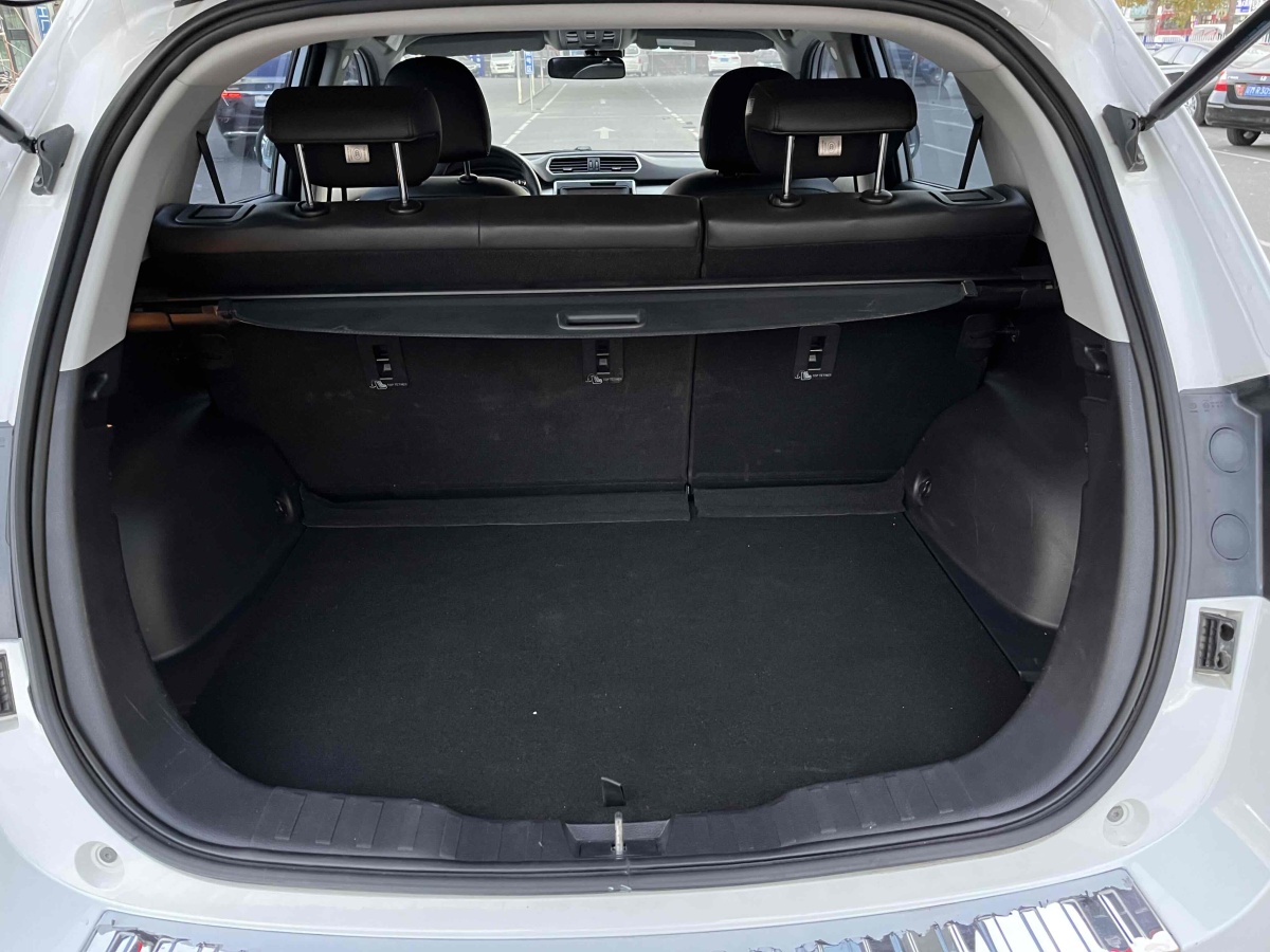 Haval H2 2015 #11 Haval H2 2015 car image #11