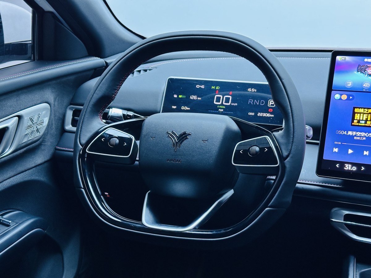 哪吒汽车 哪吒X 2024 汽车图片 #11