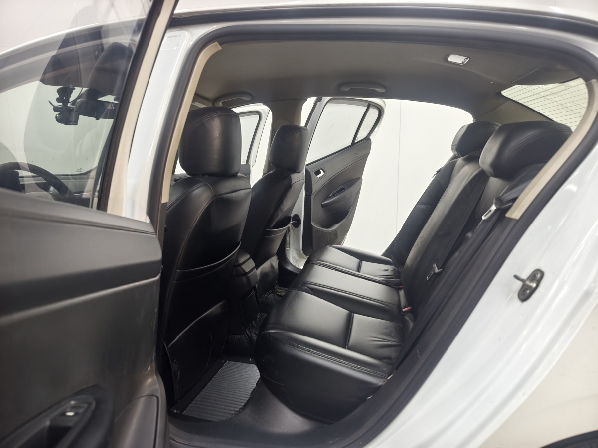 Haval H2 2016 #11 Haval H2 2016 car image #11