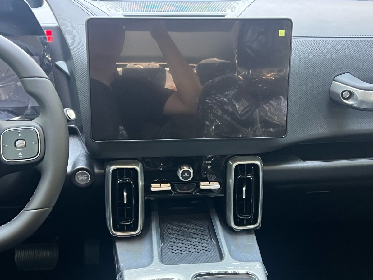 Haval X Dog / Dargo 2025 #11 Haval X Dog / Dargo 2025 car image #11