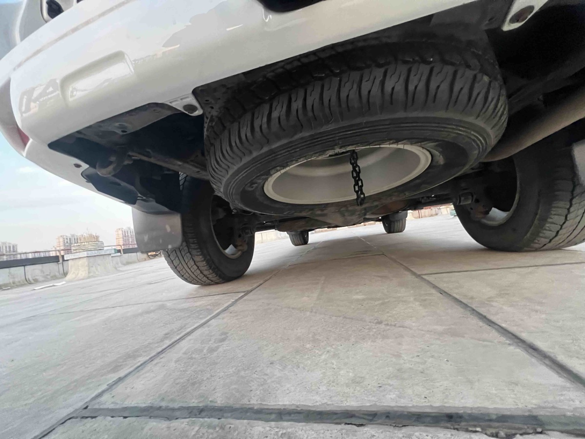 Toyota Prado (Imported) 2014 car image #11