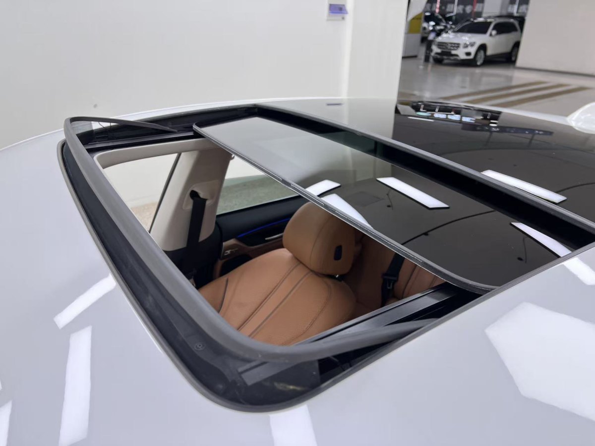 BMW 6 Series 2019 #11 BMW 6 Series 2019 car image #11