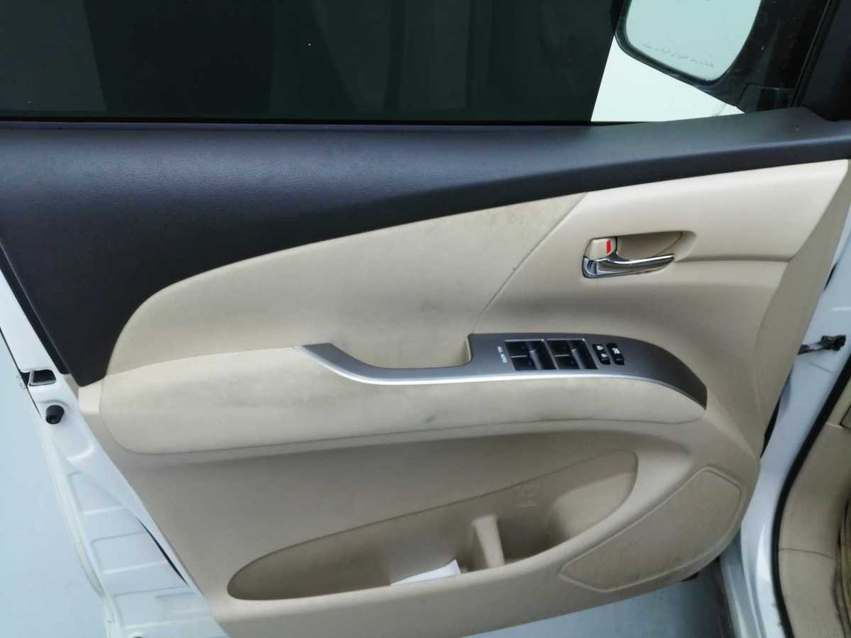 Toyota Previa 2018 car image #11