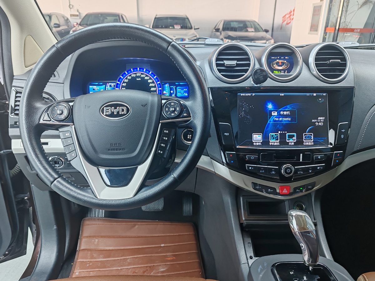 BYD S7 2015 car image #11