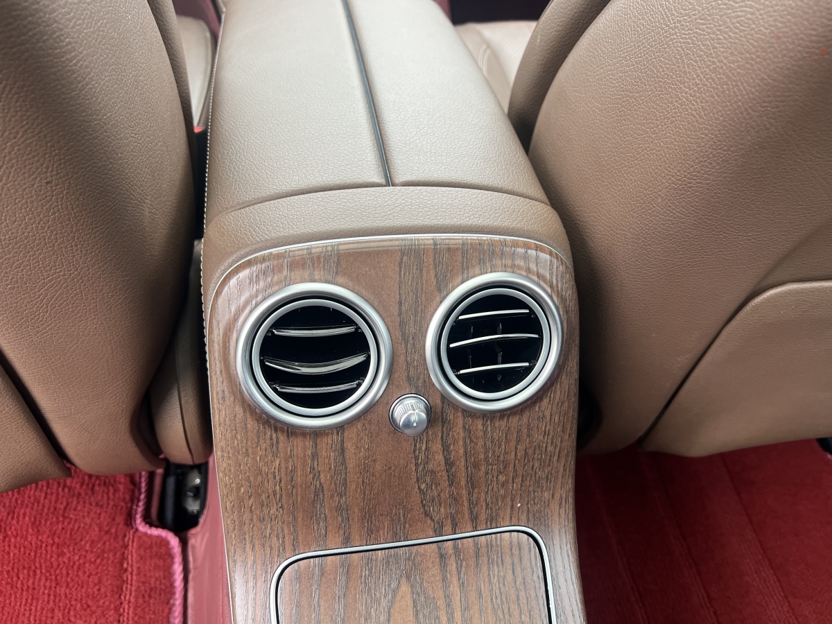 Mercedes-Benz E Class New Energy 2022 car image #11