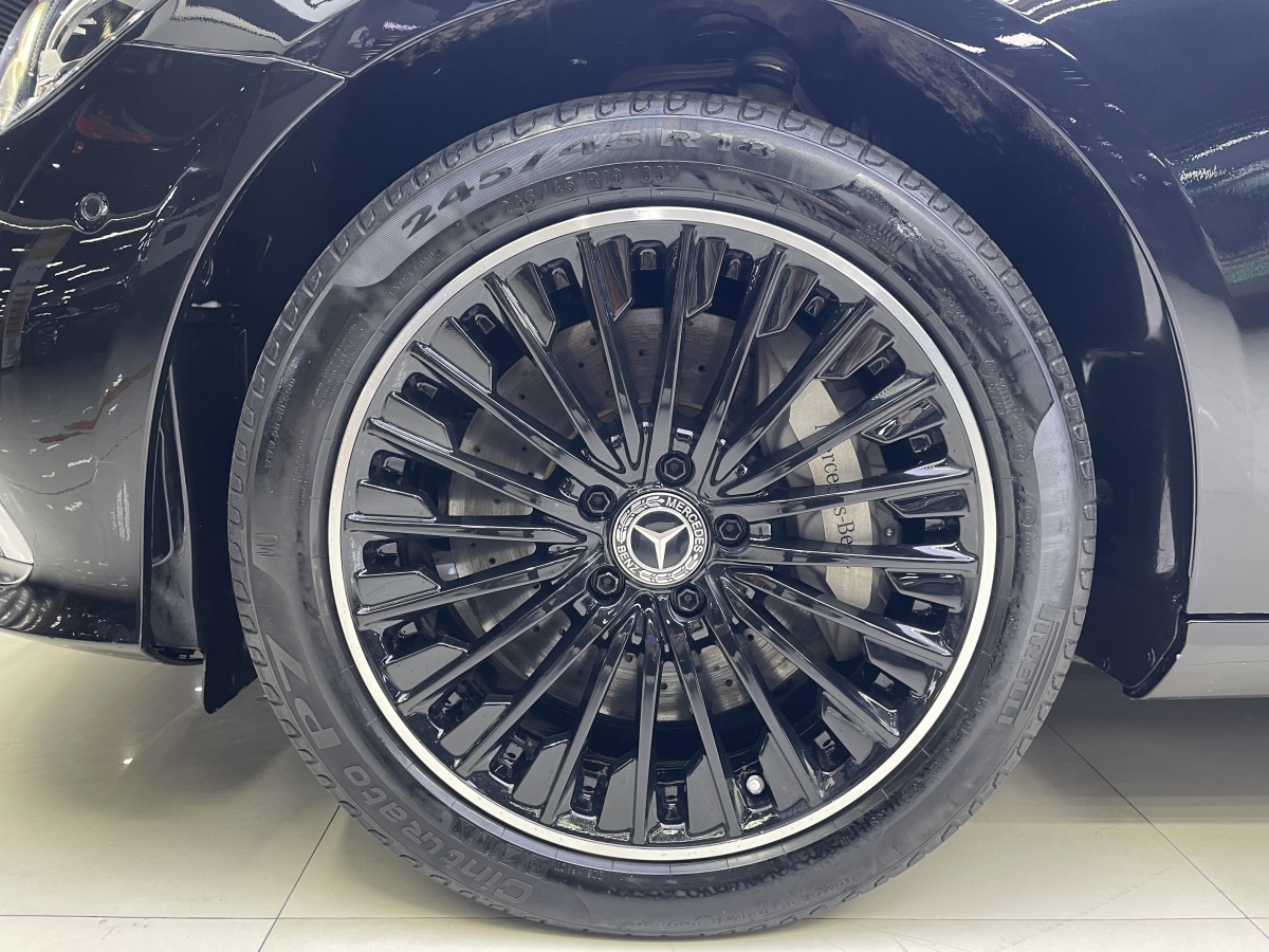 Mercedes-Benz E Class New Energy 2022 car image #11