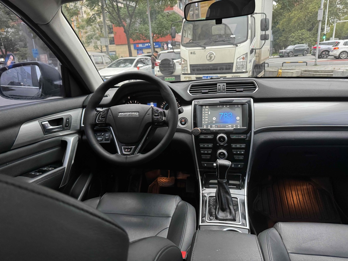 Haval H2 2017 car image #11