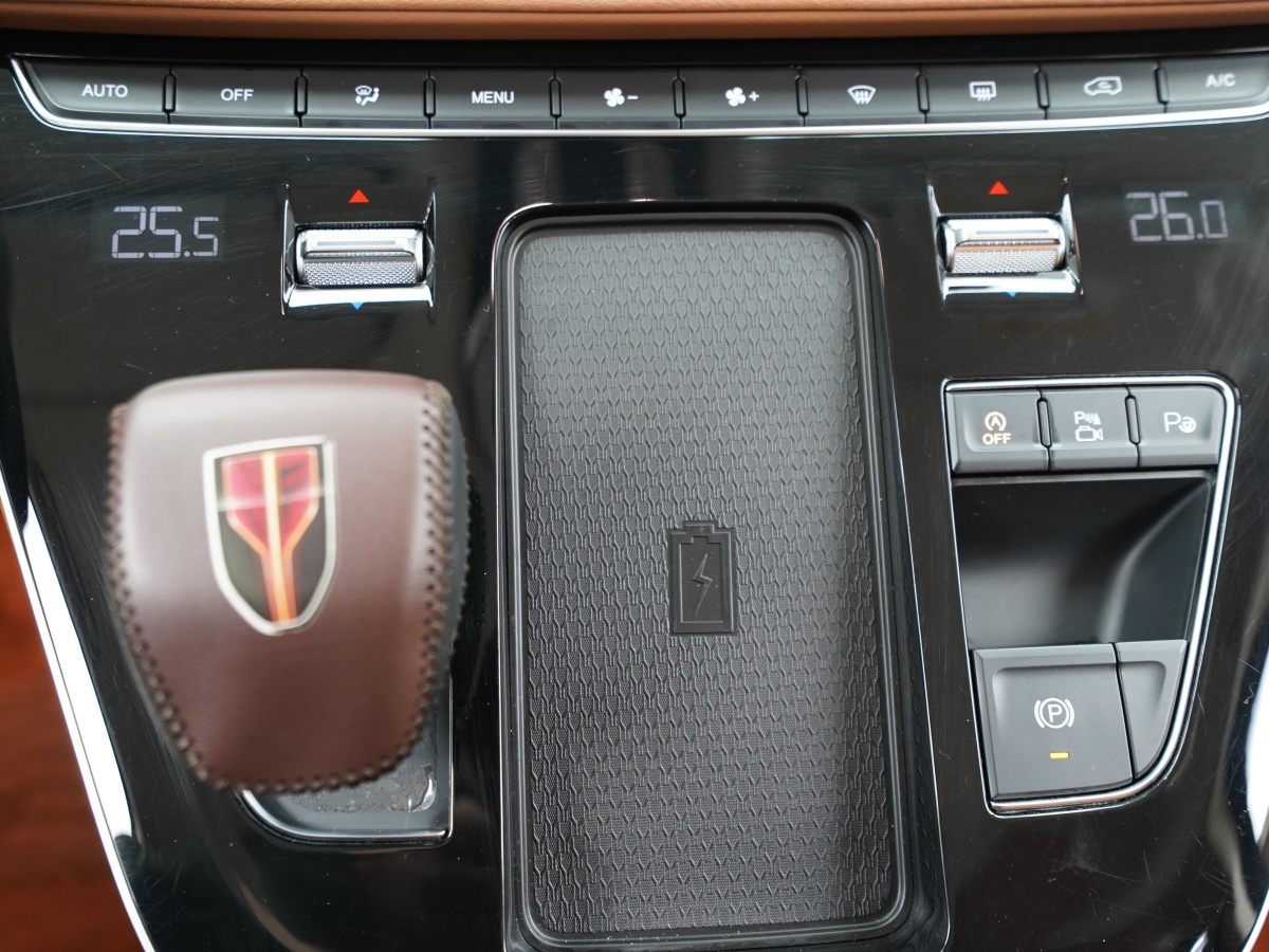 HongQi HQ9 2023 #11 HongQi HQ9 2023 car image #11