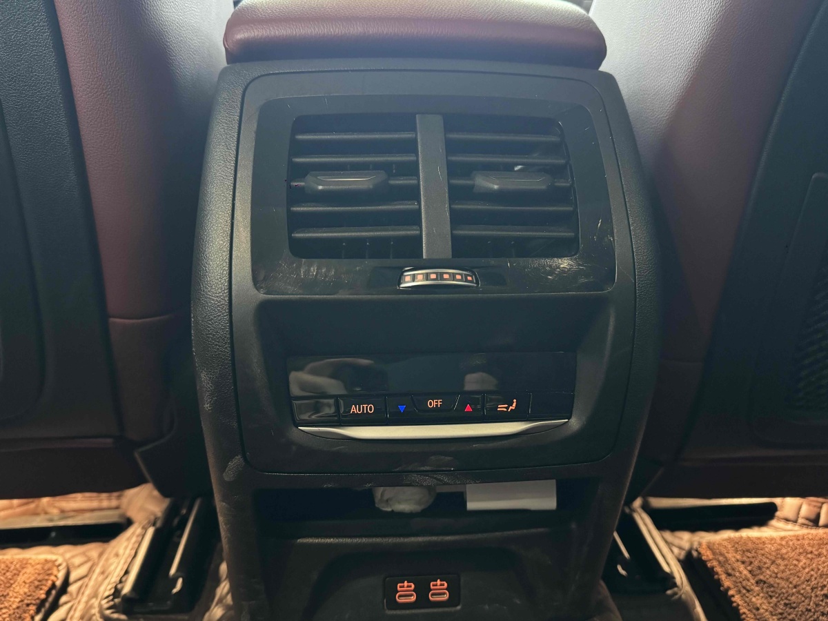 BMW X4 2021 car image #11