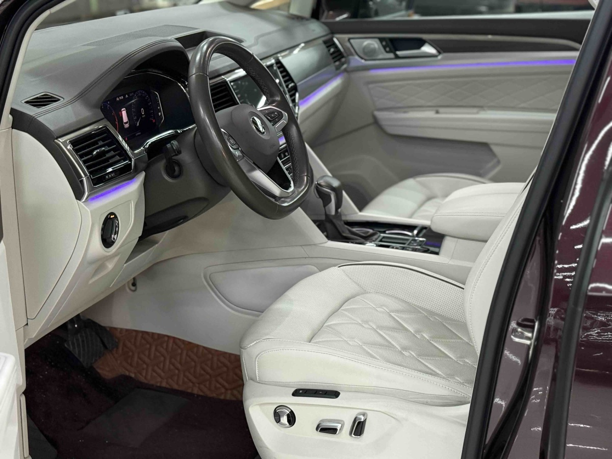 Volkswagen Viloran 2020 car image #11