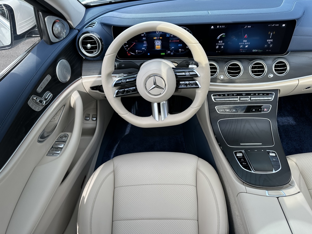 Mercedes-Benz E Class New Energy 2022 car image #11