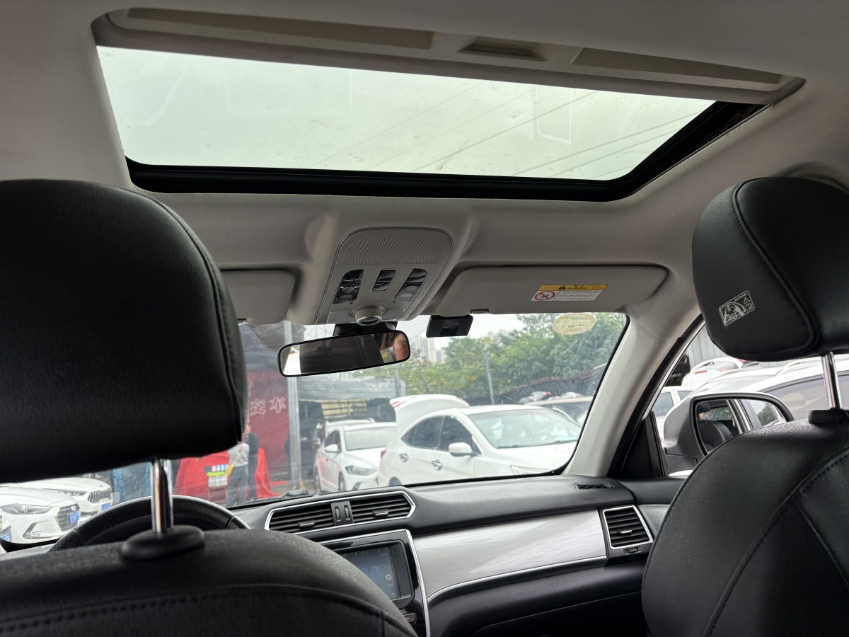 Haval H2 2016 car image #11