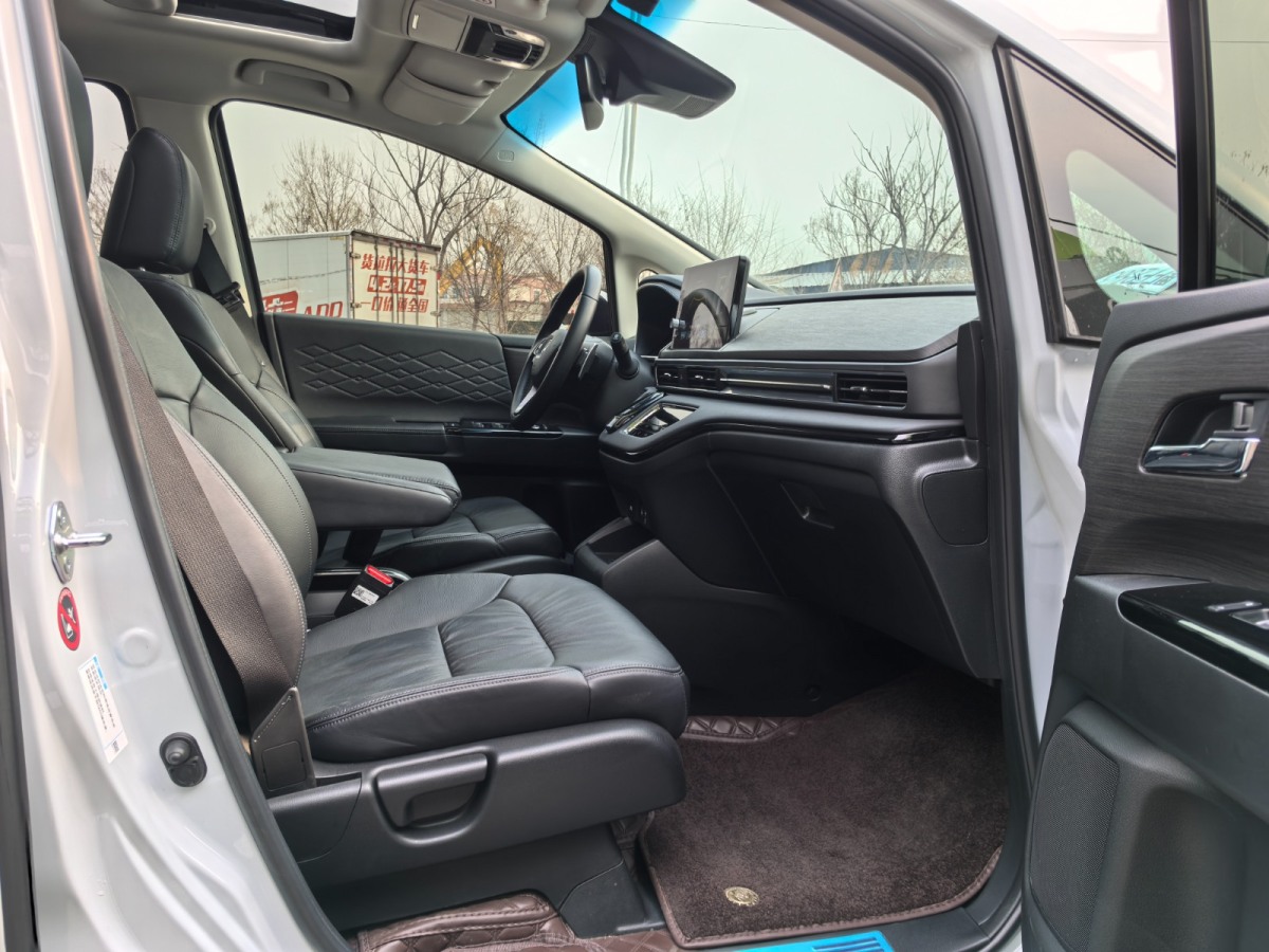 Honda Elysion 2024 car image #11