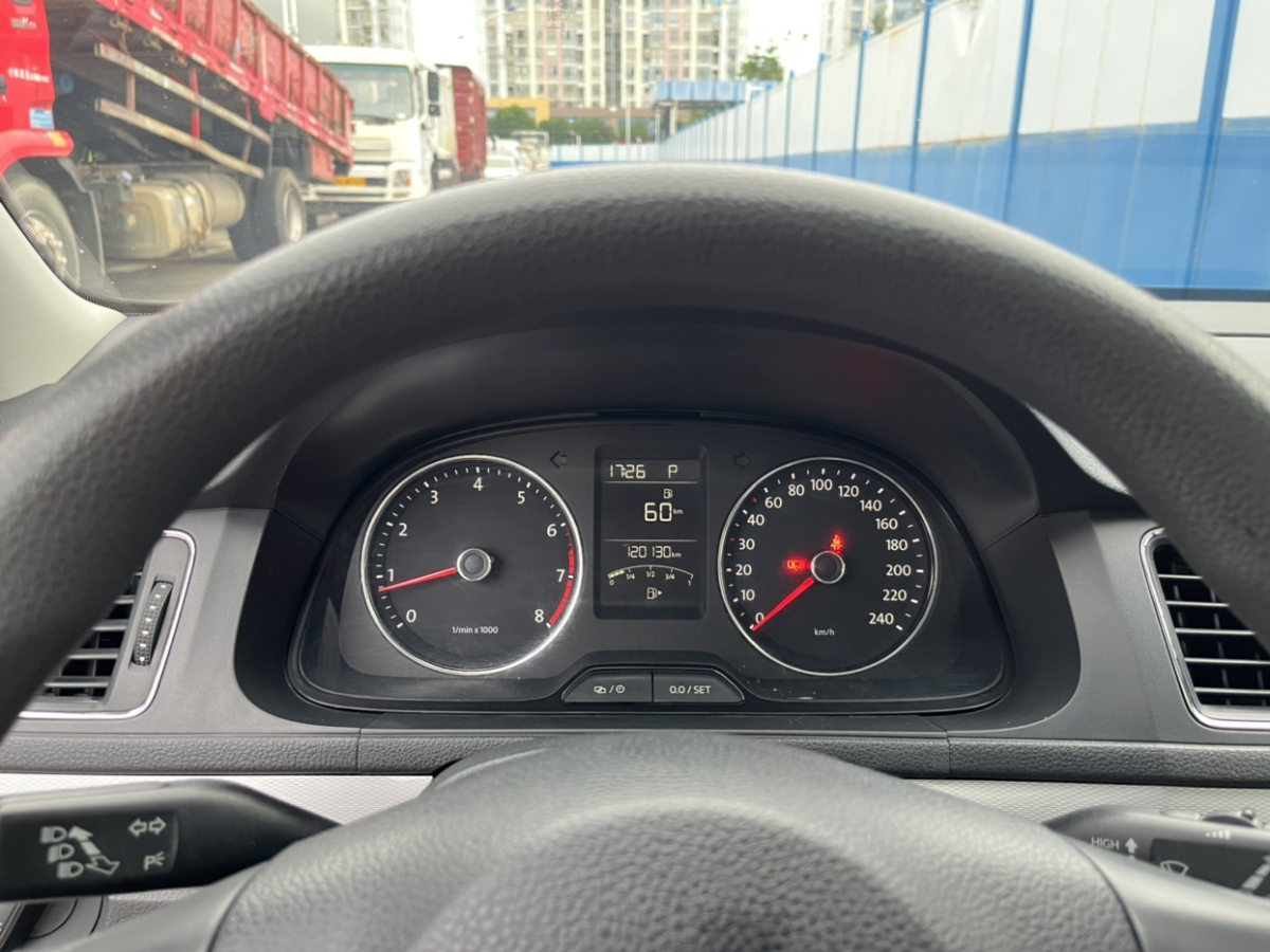 Volkswagen Gran Lavida 2014 immagine di auto #11