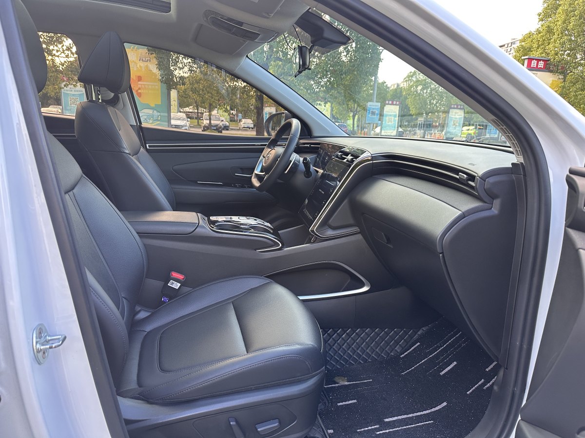 Hyundai Tucson (Imported) 2021 car image #11