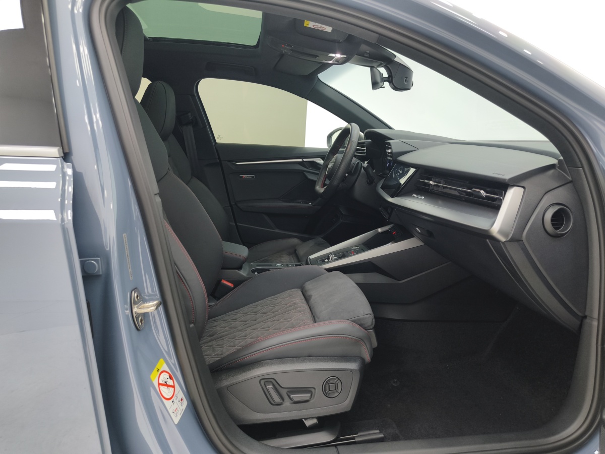 Audi RS 3 2023 car image #11