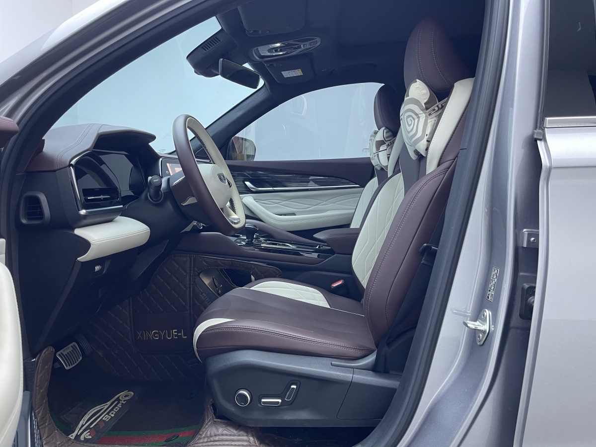 GEELY Tugella 2024 car image #11