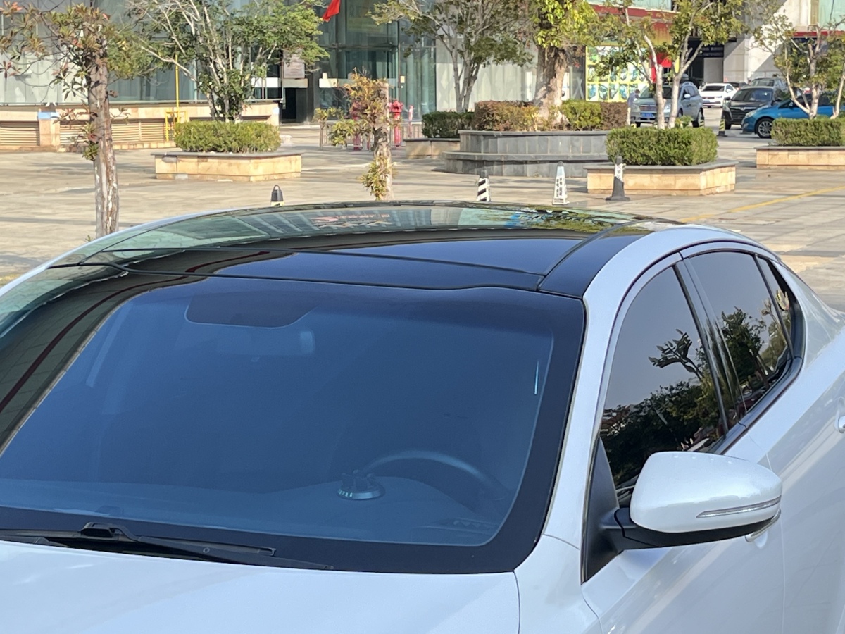 Kia K5 (Imported) 2015 immagine di auto #11